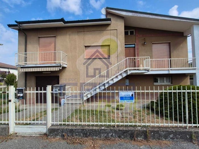 Casa con 5 locali in vendita in VIA LEONARDO DA VINCI, Centro, Pizzighettone