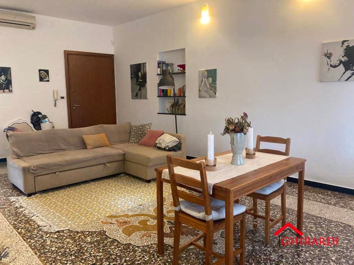 Appartamento trilocale in affitto in Vico Schiaffino, Sestri Ponente, Genova