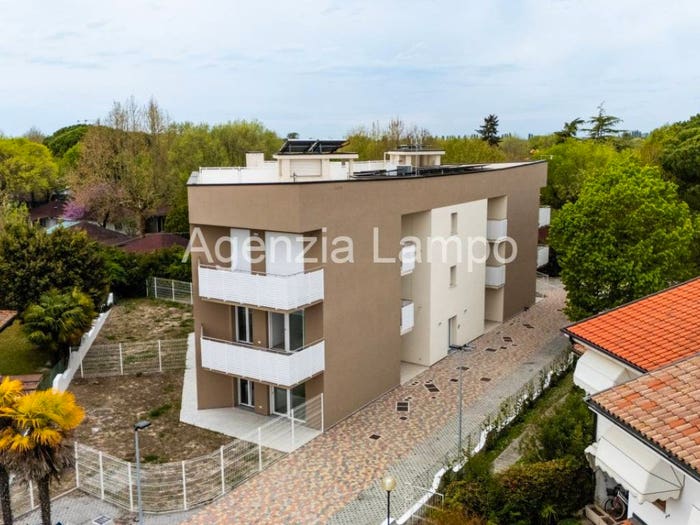 Appartamento trilocale in vendita in Via Veglia, Duna Verde, Caorle