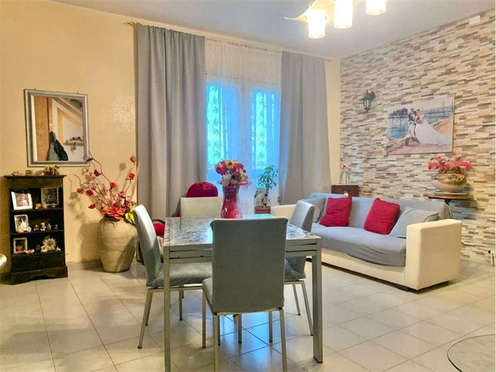 Appartamento con 6 locali in vendita in Centro, Guglionesi