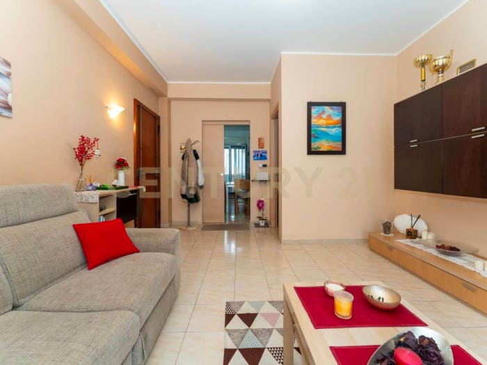 Appartamento trilocale in vendita in Via Riccardo Zandonai, San Giovanni Galermo, Catania