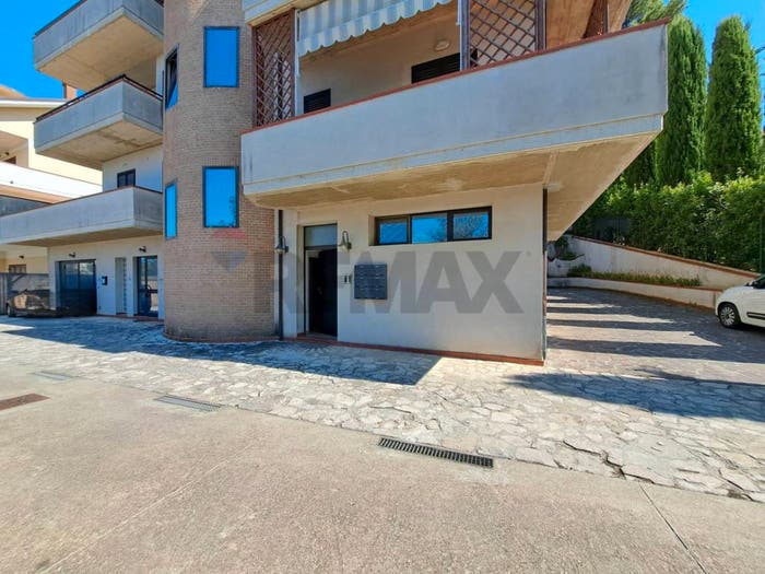 Appartamento quadrilocale in vendita in Via dei Frentani, Chieti Città, Chieti