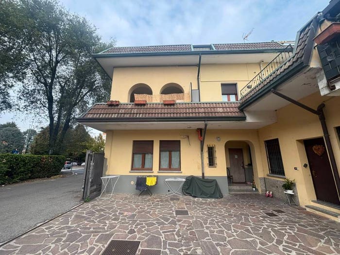 Appartamento bilocale in vendita in Via Cavour, Centro, Giussano