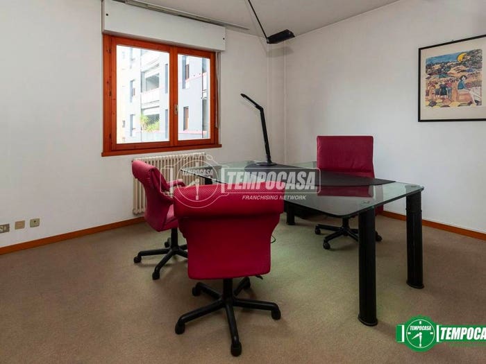 Appartamento trilocale in vendita in Via Giacinto Gambirasio, Malpensata, Bergamo