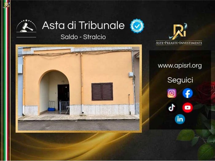 Appartamento quadrilocale in vendita in Via Galileo Galilei, Squinzano