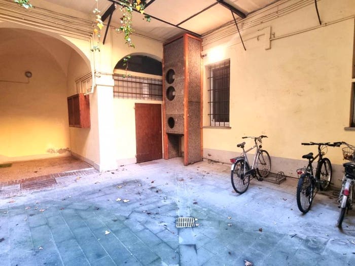 Appartamento bilocale in vendita in via laderchi, Centro Storico, Imola