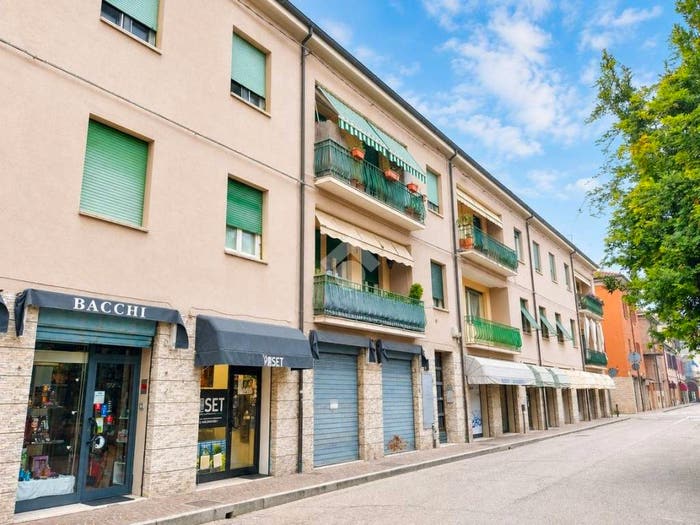 Appartamento trilocale in vendita in Via g ricci curbastro, Lugo