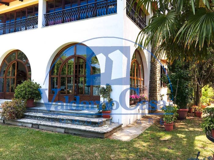 Casa con 6 locali in vendita in VIA ROMA, Castelfranco Di Sopra, Castelfranco Piandisco