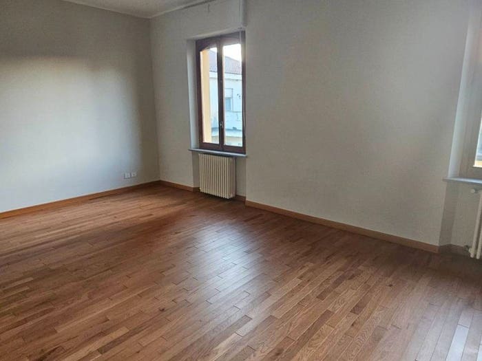 Appartamento con 5 locali in vendita in Corso Vittorio Alfieri, Centro Storico, Asti