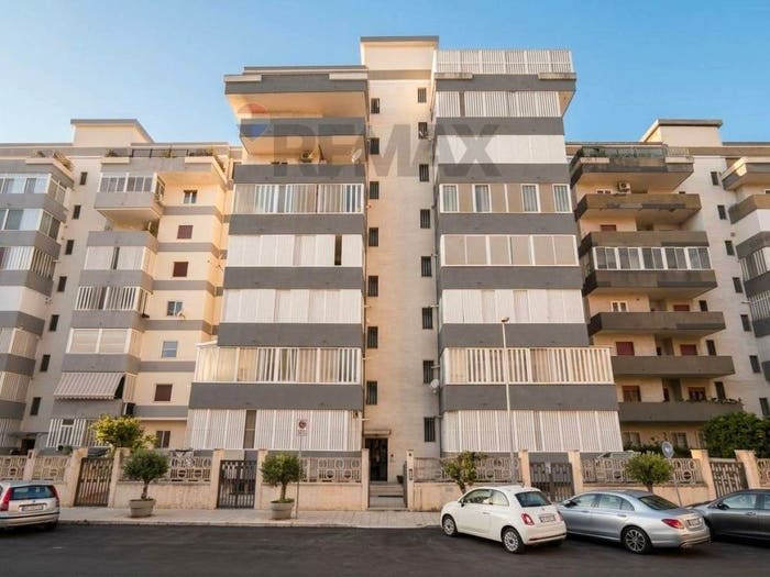 Appartamento quadrilocale in vendita in Via Don Tommaso Stile, Cappuccini, Brindisi