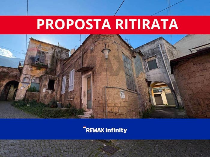 Casa quadrilocale in vendita in Via Pareti, Centro, Nocera Superiore