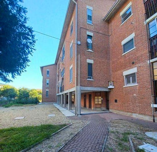 Appartamento trilocale in vendita in Viale C B Zanotti, Centro, Gropello Cairoli