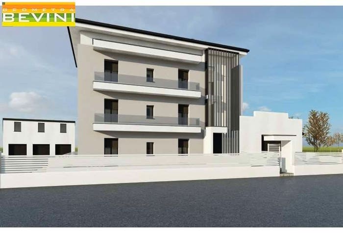 Appartamento con 5 locali in vendita in STRADA ALBARETO, Sacca Stazione, Modena