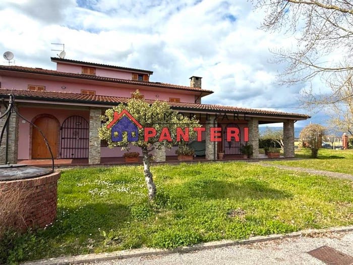 Casa con 6 locali in vendita in Via Meazzi, Ponte Buggianese
