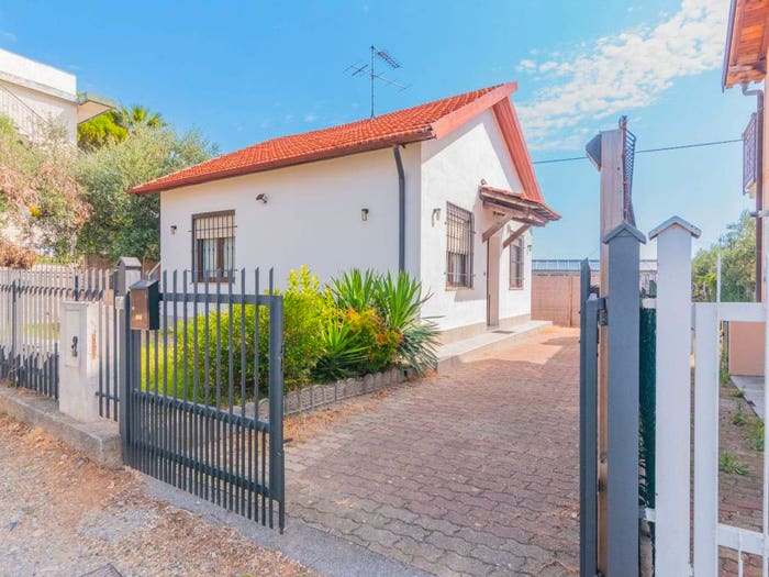 Casa trilocale in vendita in Via Paradiso, Centro, Ceriale
