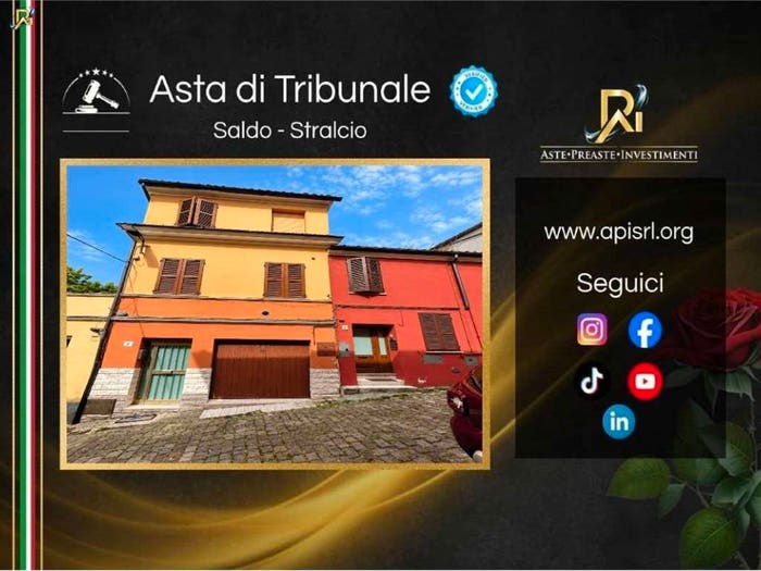 Appartamento con 6 locali in vendita in Via Marsala, Centro, Jesi