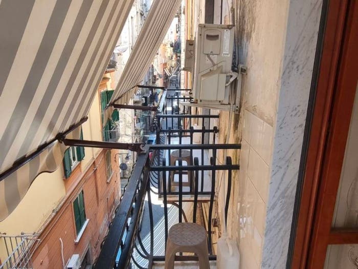 Appartamento bilocale in vendita in Vico Tre Re a Toledo, Quartieri Spagnoli, Napoli