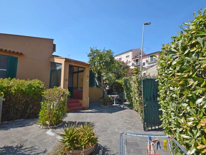 Casa con 6 locali in vendita in Via San Rocco, Centro, Portoferraio