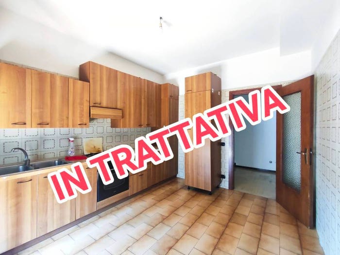 Appartamento trilocale in vendita in Centro, Castelli Calepio