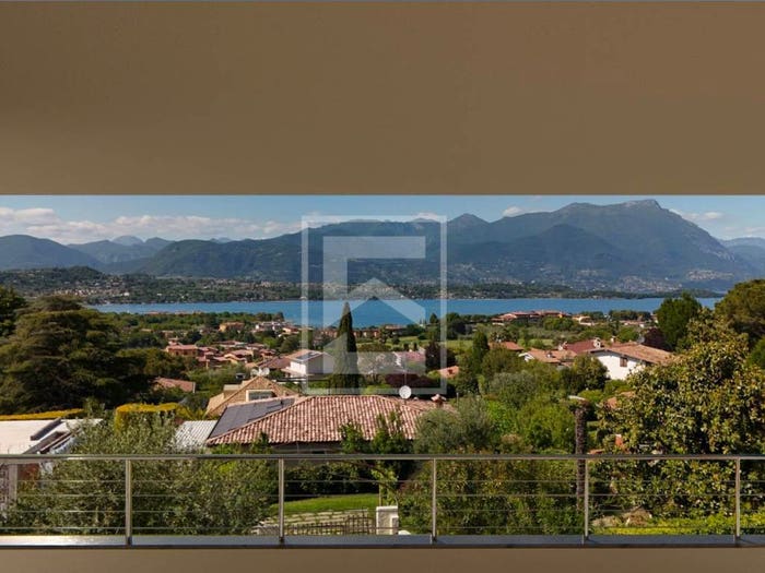 Casa con 6 locali in vendita in Via G Orlando, Montinelle, Manerba del Garda