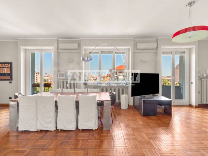 Casa con 6 locali in vendita in Viale Romagna, Città Studi, Milano