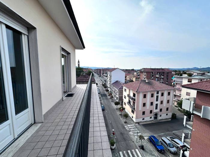 Appartamento quadrilocale in vendita in Corso Piave, Borgo Piave Corso Europa Zona Ferrero, Alba