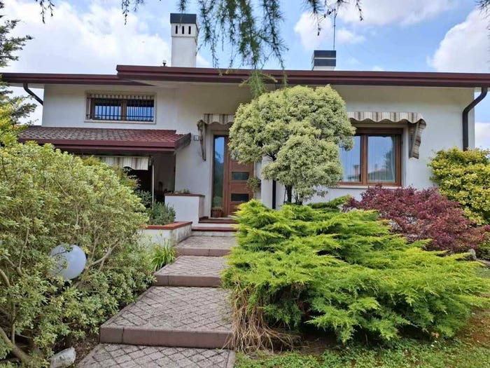 Casa con 6 locali in vendita in Via Chiesa, Arino, Dolo