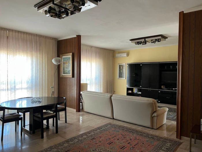 Appartamento con 6 locali in vendita in VIA BOVIO, Centro, Canosa di Puglia