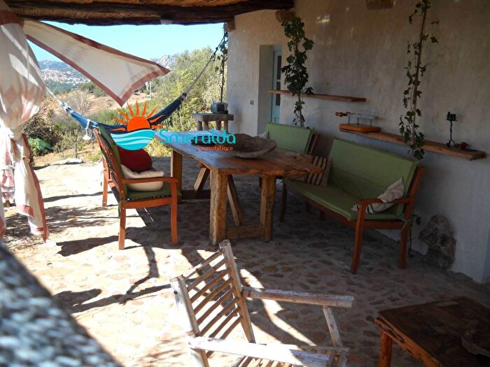 Casa quadrilocale in vendita in Via Stazzi Spridda, San Giovanni Sole Ruiu, Olbia