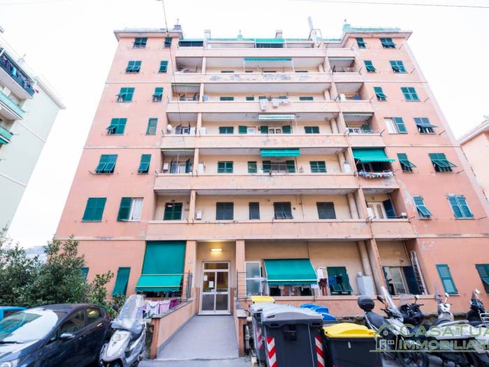 Appartamento trilocale in vendita in Via Monte Nero, Staglieno, Genova