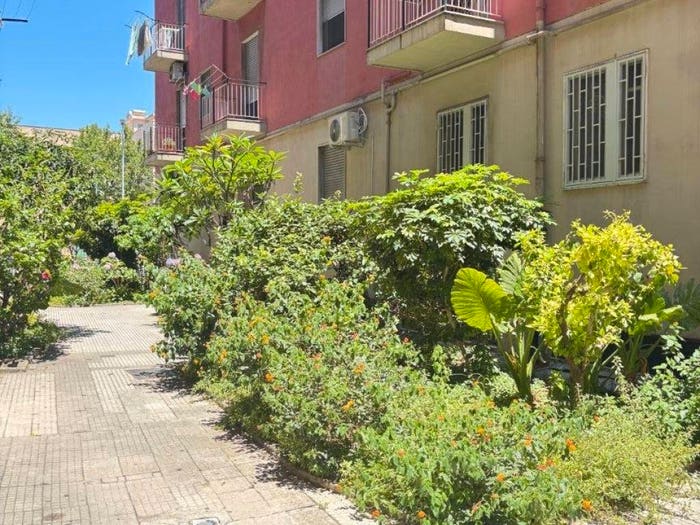 Appartamento quadrilocale in vendita in Via Giuseppe Garibaldi, Garibaldi, Messina