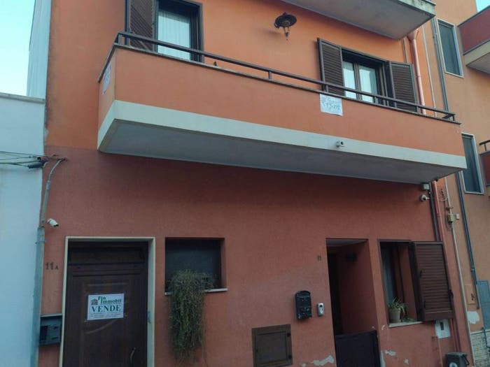 Appartamento con 6 locali in vendita in Via Venezia, San Donato di Lecce