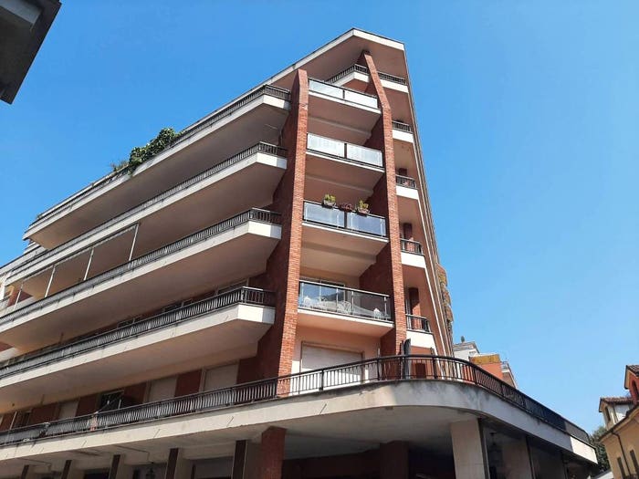 Appartamento con 5 locali in vendita in Via Giuseppe Garibaldi, Centro, Acqui Terme