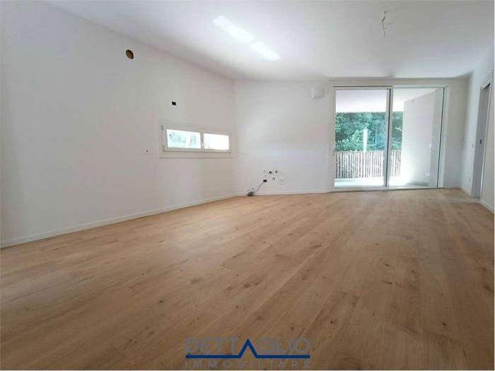 Appartamento quadrilocale in vendita in Via della Vittoria, Mirano Paese, Mirano