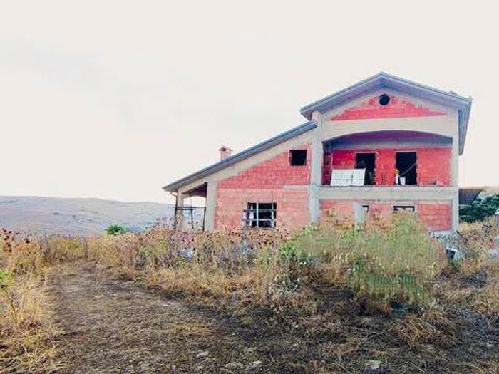 Casa con 6 locali in vendita in Contrada Gambero No Number, Troina