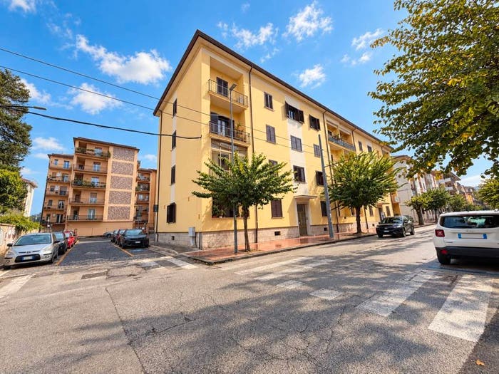 Appartamento trilocale in vendita in Via Roma, Emanuele II C Colombo Morelli e Silvati, Avellino