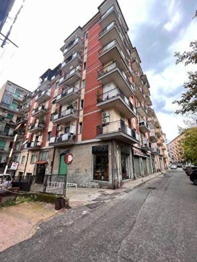 Appartamento trilocale in vendita in Via dei Mille, Centro, Cosenza