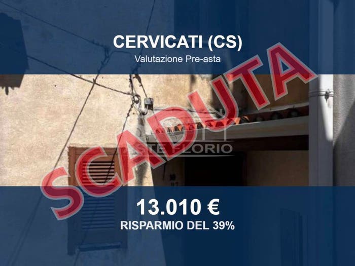 Casa con 5 locali in vendita in Piazza Della Chiesa Madre, Cervicati