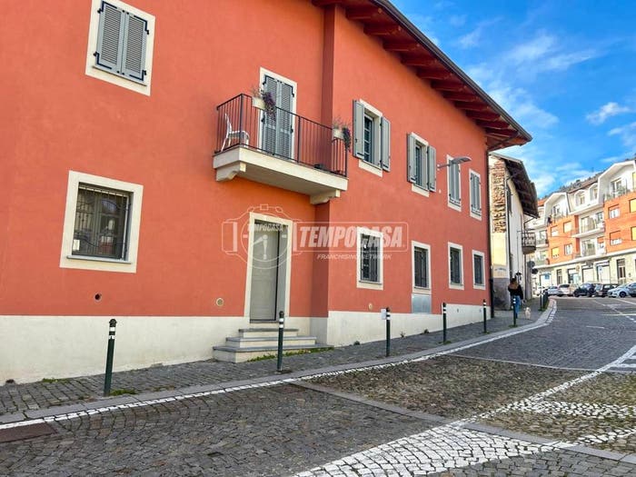 Appartamento con 5 locali in vendita in Via Magenta, Piossasco