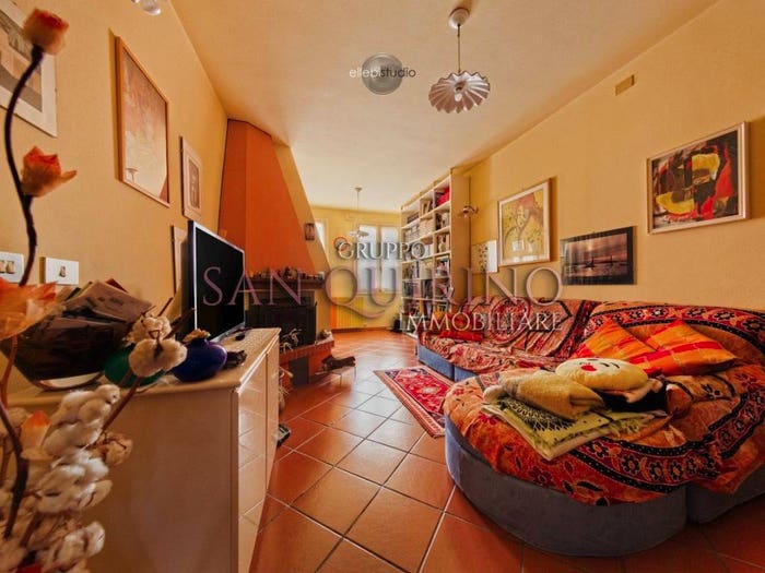 Casa quadrilocale in vendita in via casati, Centro, Correggio