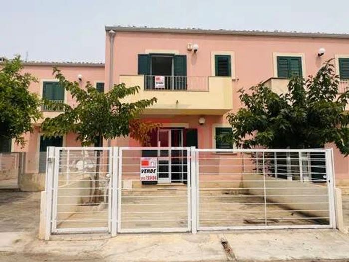 Casa quadrilocale in vendita in Via Dei Navigatori, Marina di Modica, Modica