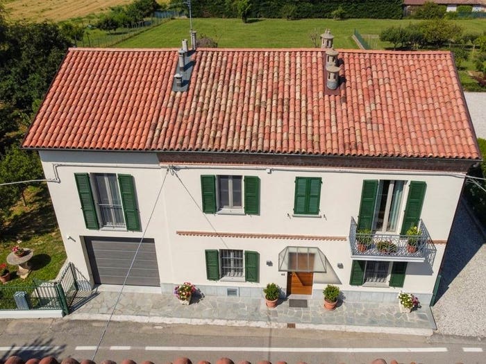Casa con 6 locali in vendita in Via Stazione, Centro, Alfiano Natta