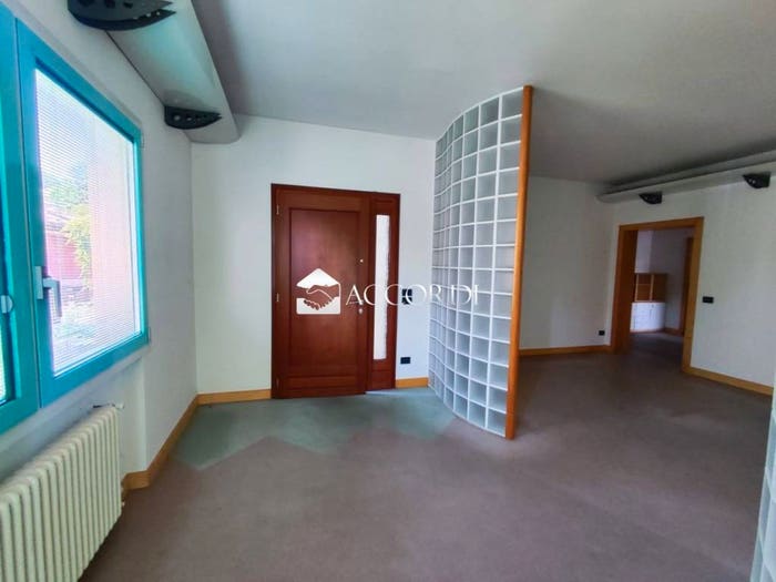 Appartamento con 5 locali in vendita in Via XXVI Maggio, Centro, Conegliano