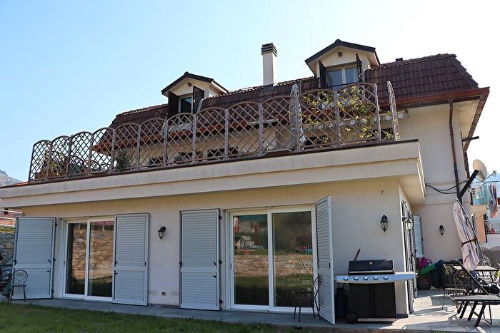 Appartamento bilocale in vendita in Camporosso