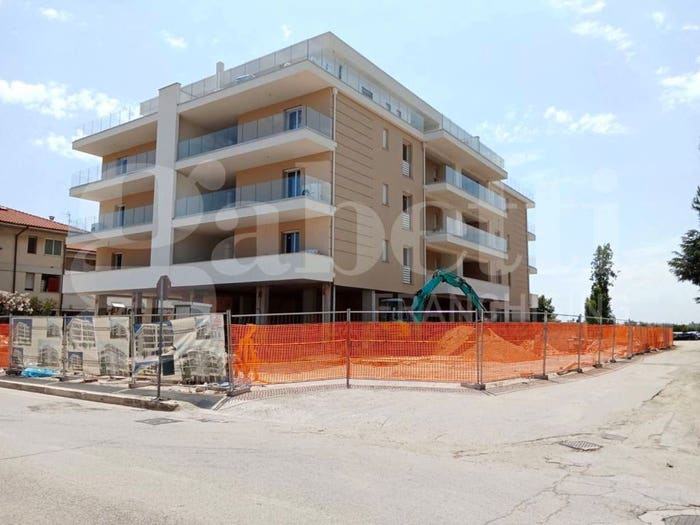 Appartamento trilocale in vendita in Via Fabio Filzi, Villa Rosa, Martinsicuro