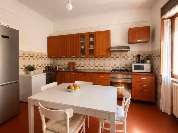 Casa con 5 locali in vendita in Via della Bassa, Marina di Carrara, Carrara