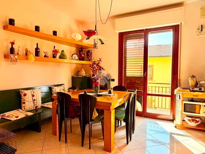 Appartamento trilocale in vendita in Via Ponchielli, Fornacelle, Montemurlo