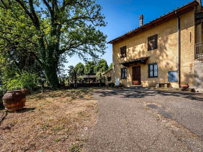 Casa con 6 locali in vendita in Barberino di Mugello