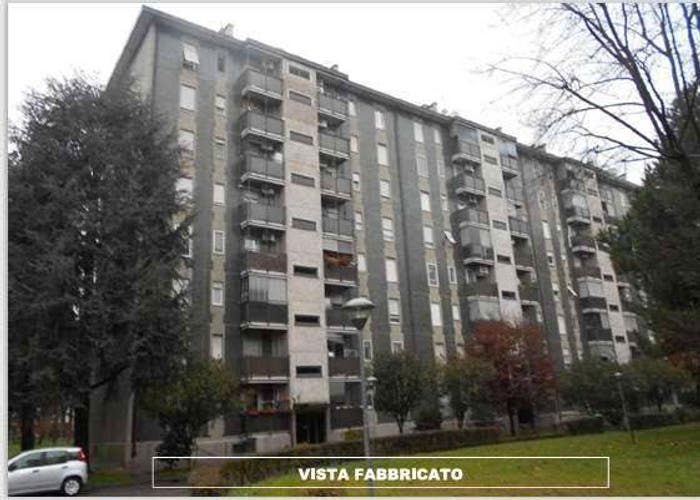 Appartamento trilocale in vendita in Via Appennini, Gallaratese, Milano
