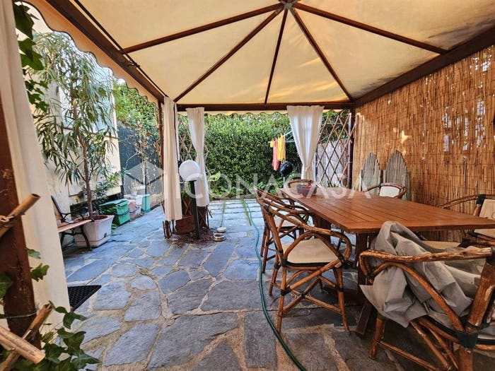 Casa con 6 locali in vendita in Via G Amendola, Caranna, Forte dei Marmi